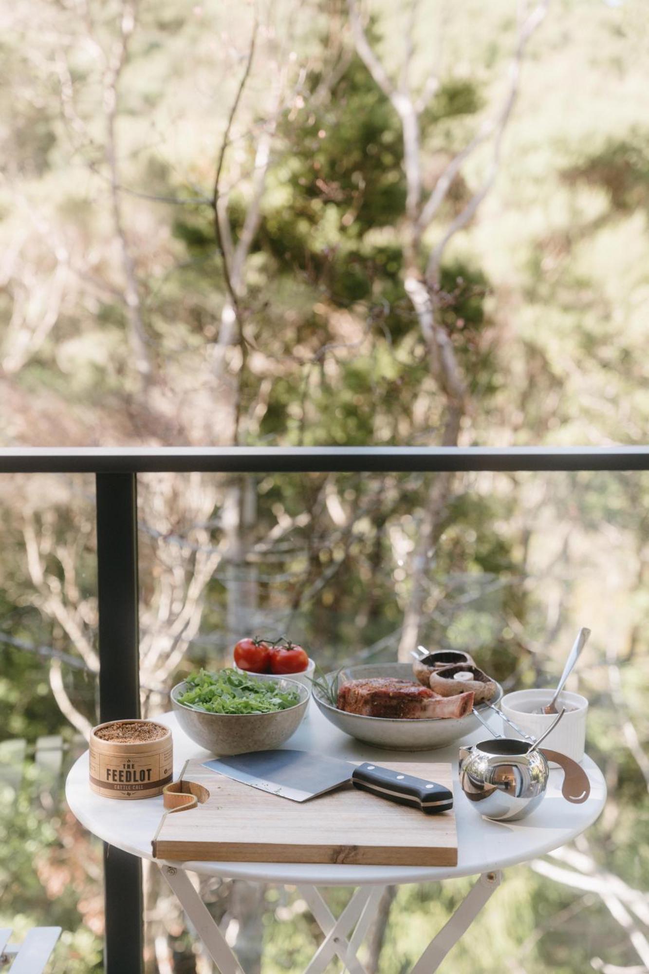 Treehouse Hideaway At Rekindle Tree Houses Opua Esterno foto